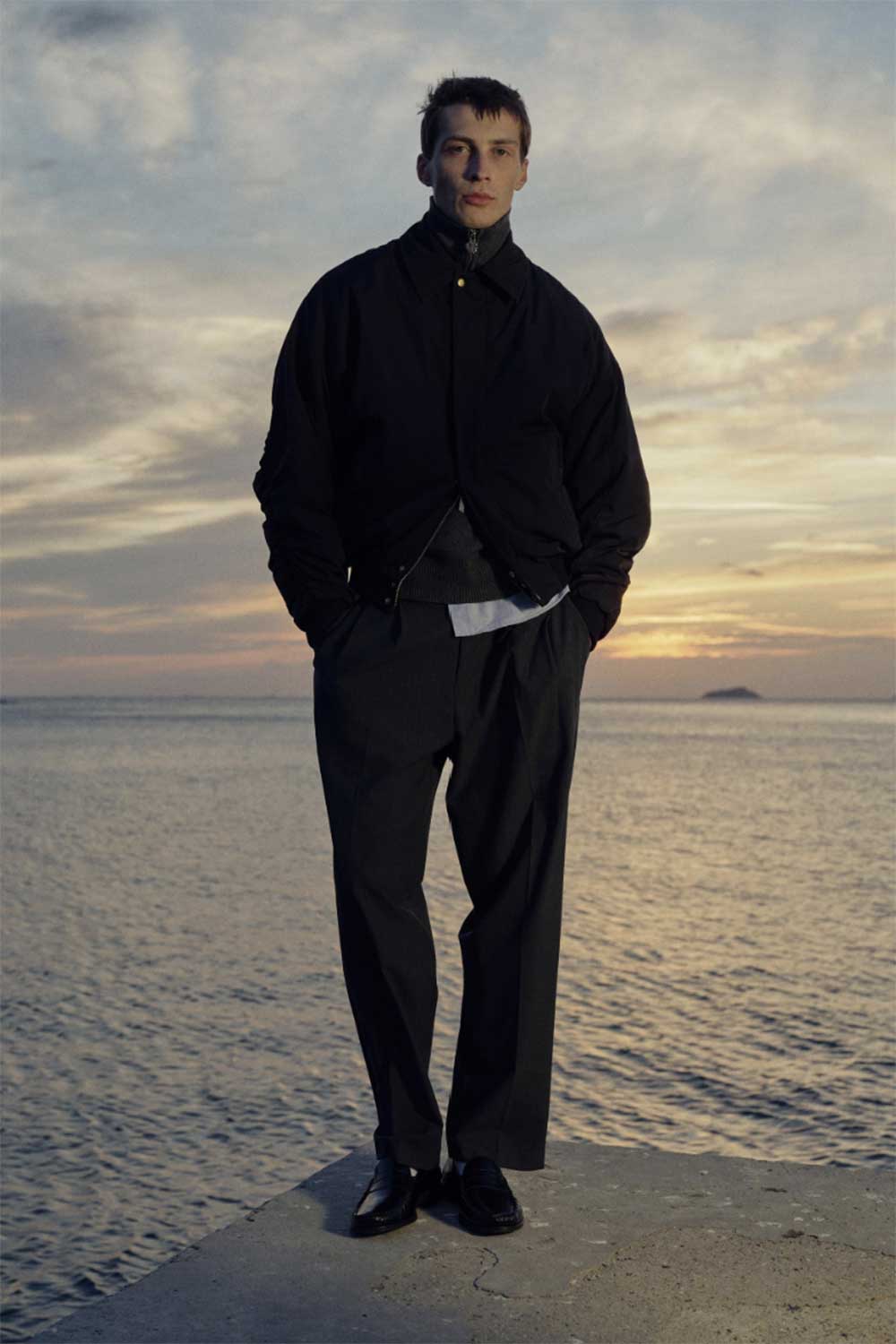 Ανδρικό Puffer Bomber Jacket με Φαρδιά Μανίκια – Μαύρο