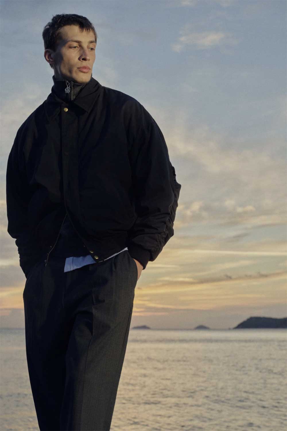Ανδρικό Puffer Bomber Jacket με Φαρδιά Μανίκια – Μαύρο