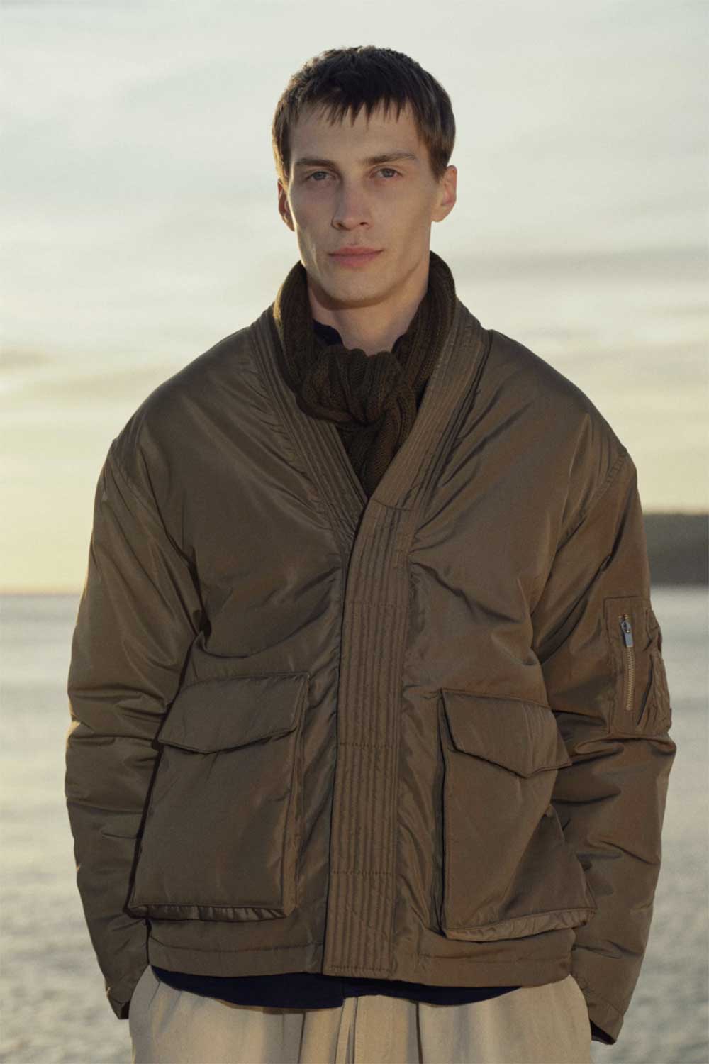 Ανδρικό Kimono Bomber Jacket με Ψηλό Γιακά – Χακί