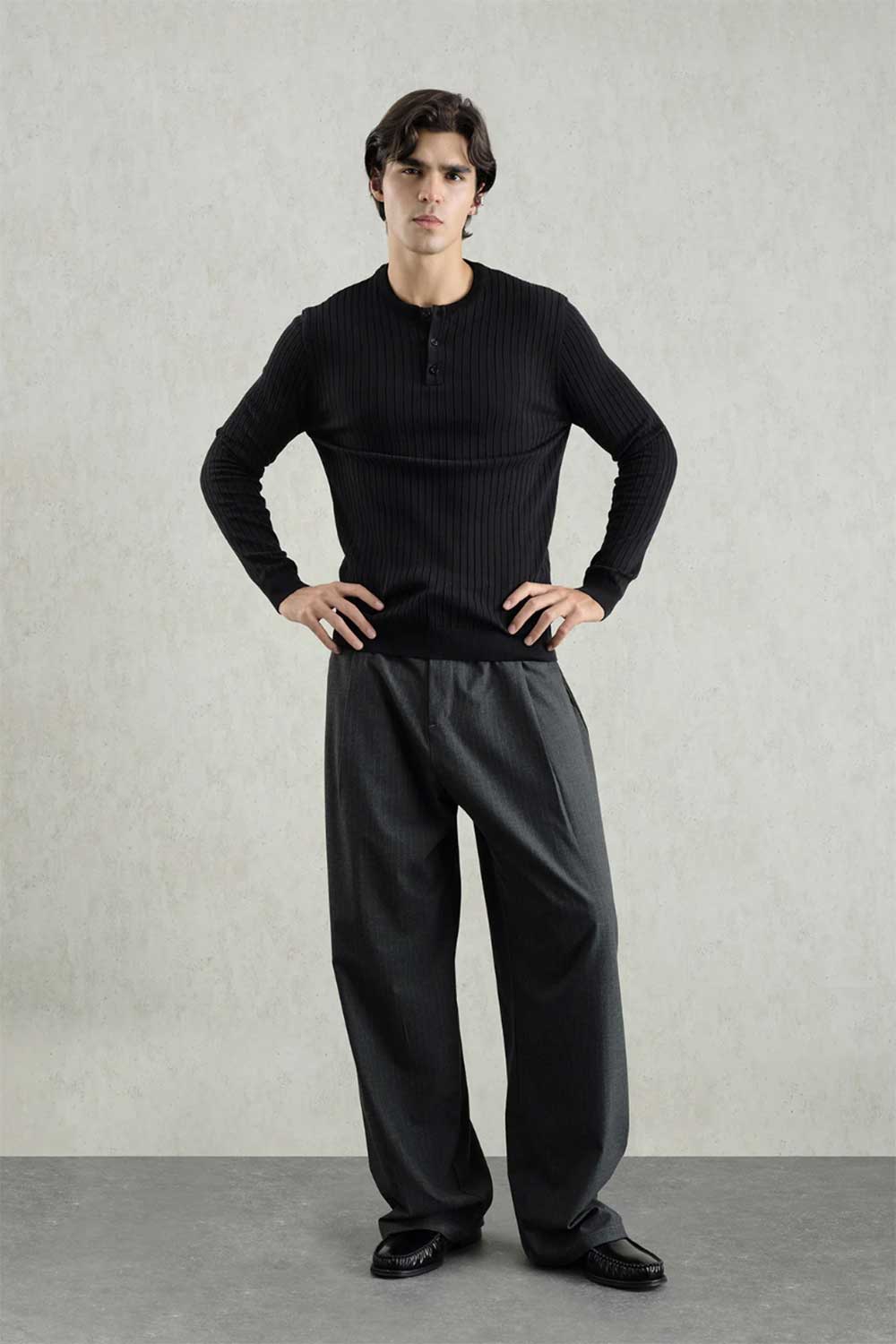 Ανδρική Πλεκτή Μπλούζα Slim Fit με Κουμπιά & Ριμπ Υφή – Μαύρο