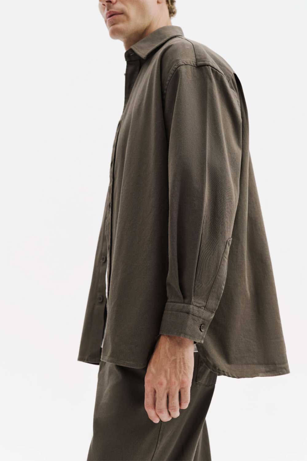 Ανδρικό Σετ Gabardine Oversized με Πουκάμισο & Παντελόνι – Χακί